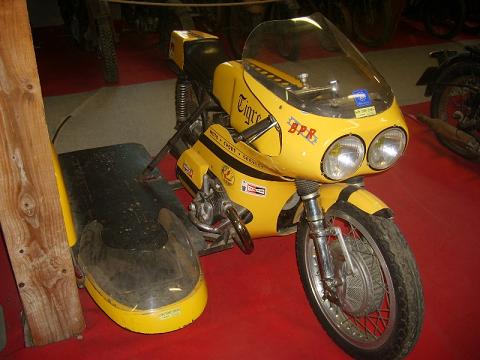 Side car à base de moteur Tigre