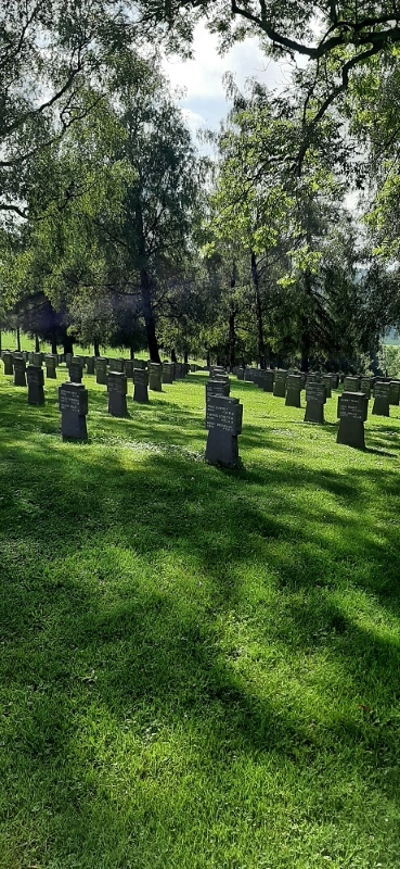 15 cimetiere militaire allemand1